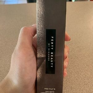 Fenty beauty pro filtr foundation